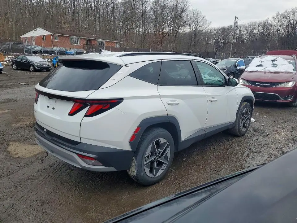 2025 HYUNDAI TUCSON SEL  