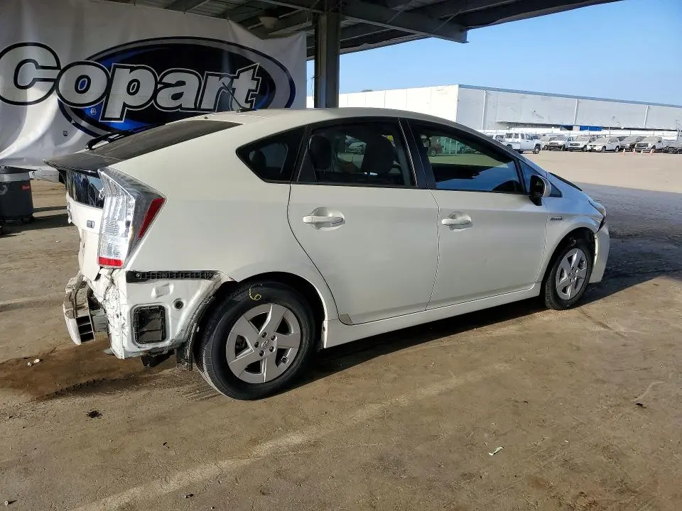 2011 TOYOTA PRIUS   
