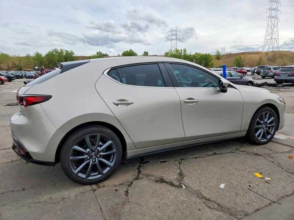 2025 MAZDA 3 PREFERRED  