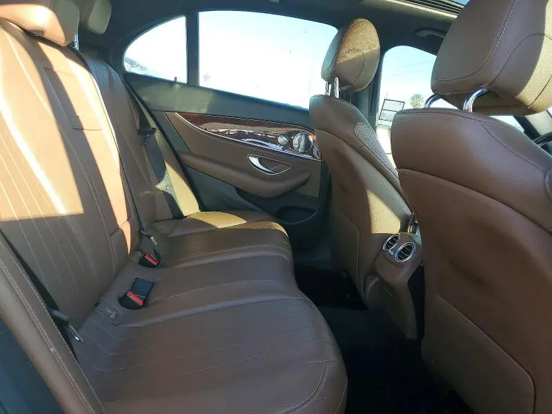 2017 MERCEDES-BENZ E 300 4MATIC  