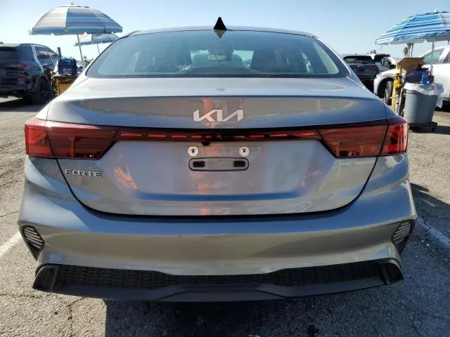 2023 KIA FORTE LX  
