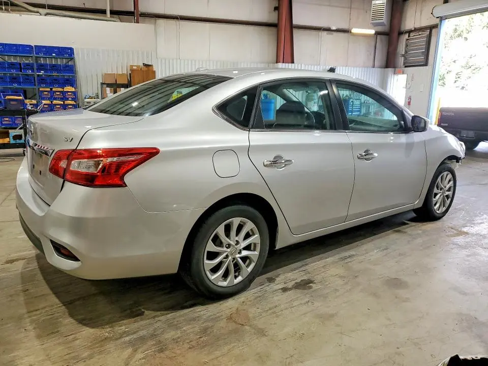 2019 NISSAN SENTRA SV  