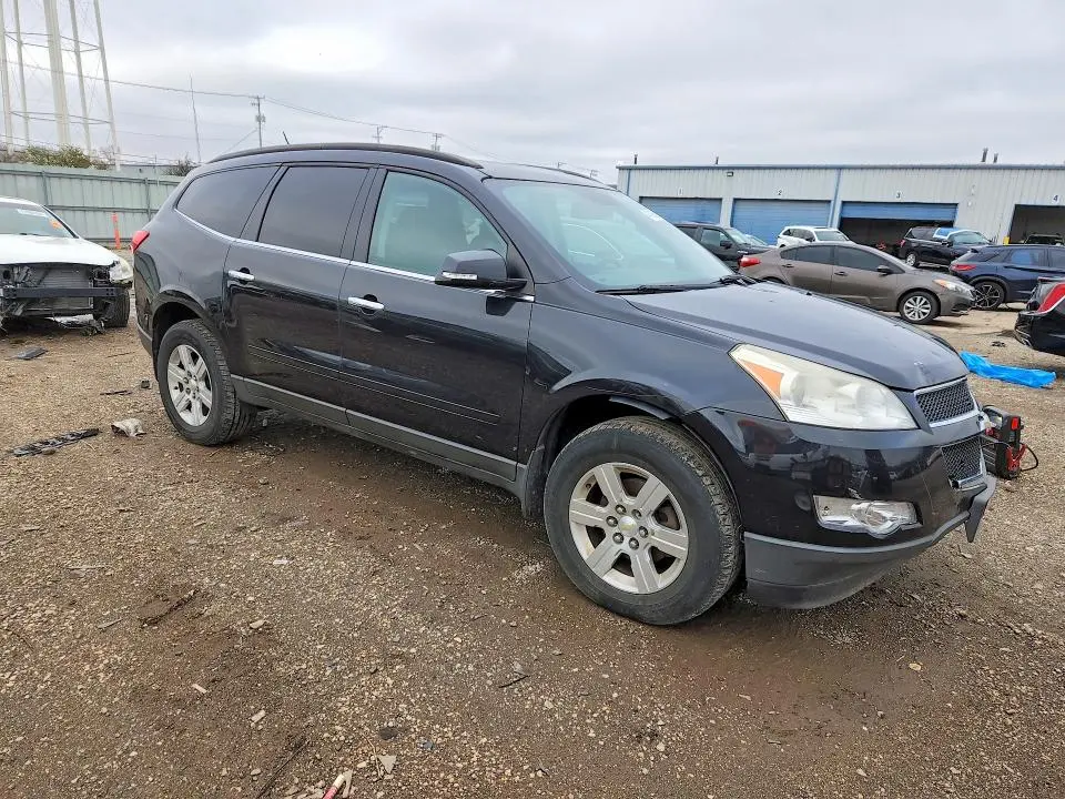 2011 CHEVROLET TRAVERSE LT  
