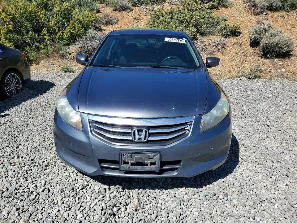 2011 HONDA ACCORD LX  