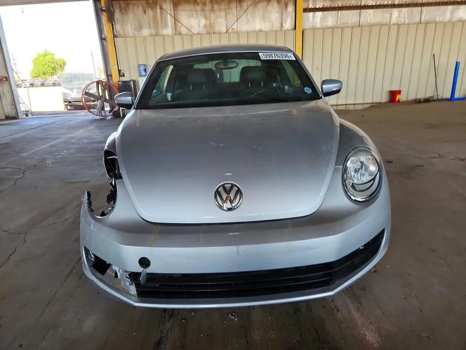 2013 VOLKSWAGEN BEETLE   