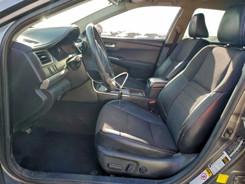 2016 TOYOTA CAMRY LE  