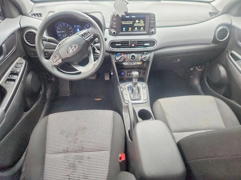 2020 HYUNDAI KONA SE  