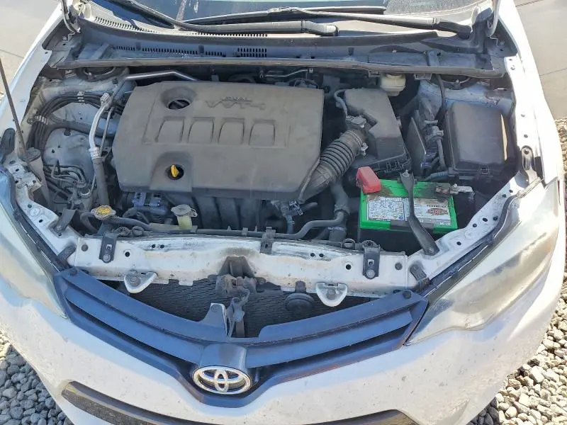 2015 TOYOTA COROLLA LE PLUS  