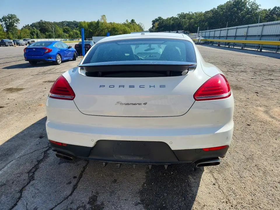 2014 PORSCHE PANAMERA 2  