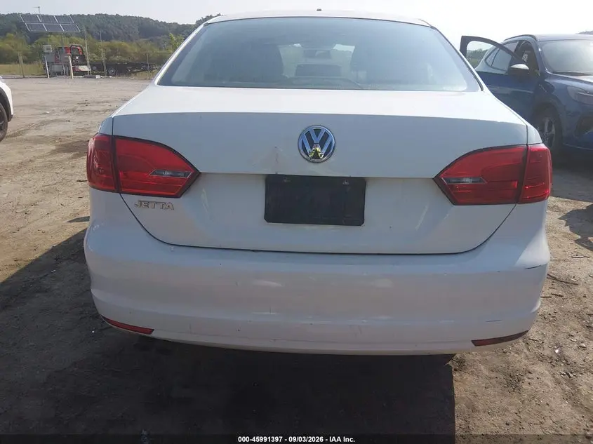 2013 VOLKSWAGEN JETTA 2.0L S