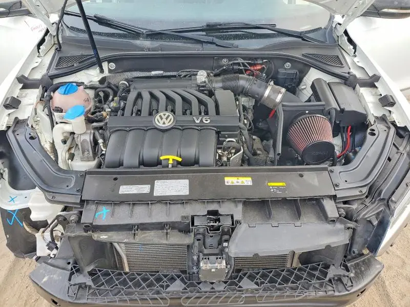 2017 VOLKSWAGEN PASSAT SEL PREMIUM  