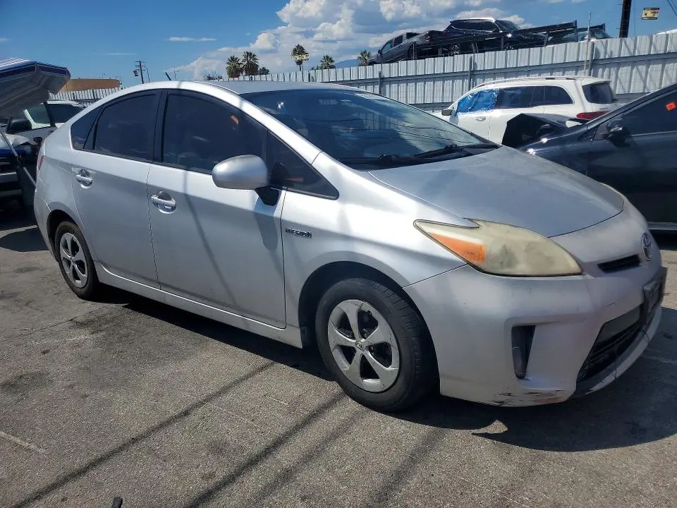 2013 TOYOTA PRIUS TWO  