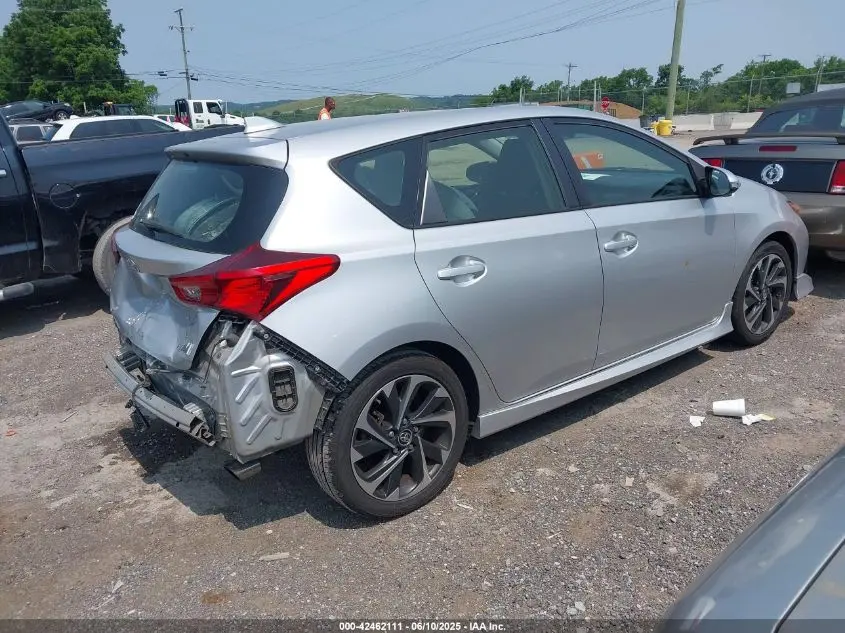 2018 TOYOTA COROLLA IM  