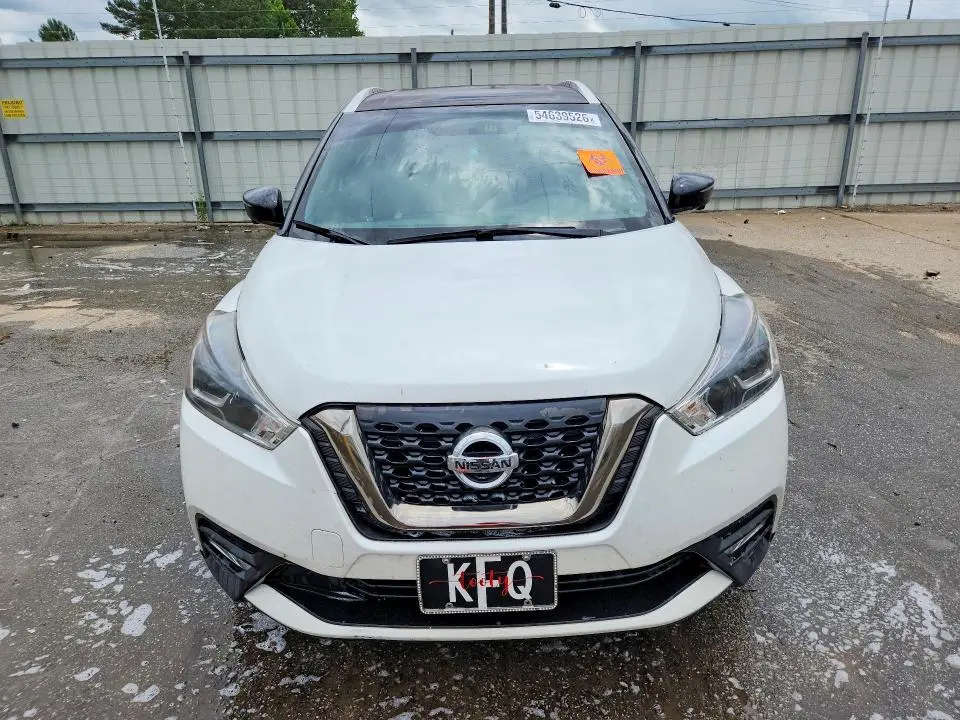 2019 NISSAN KICKS SR  