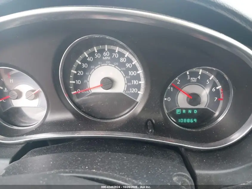 2014 CHRYSLER 200 LX