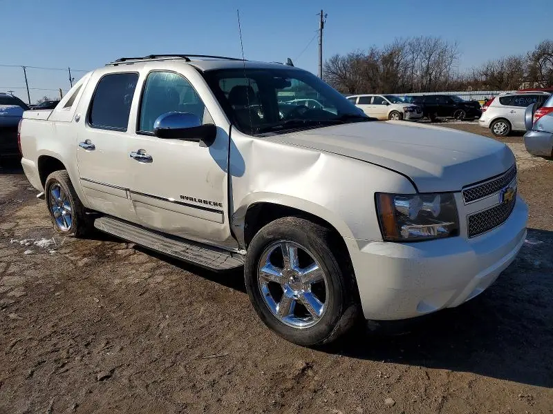2013 CHEVROLET AVALANCHE LTZ  