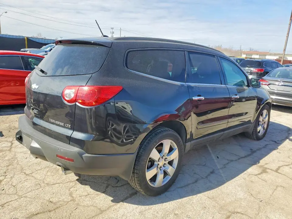 2010 CHEVROLET TRAVERSE LTZ  