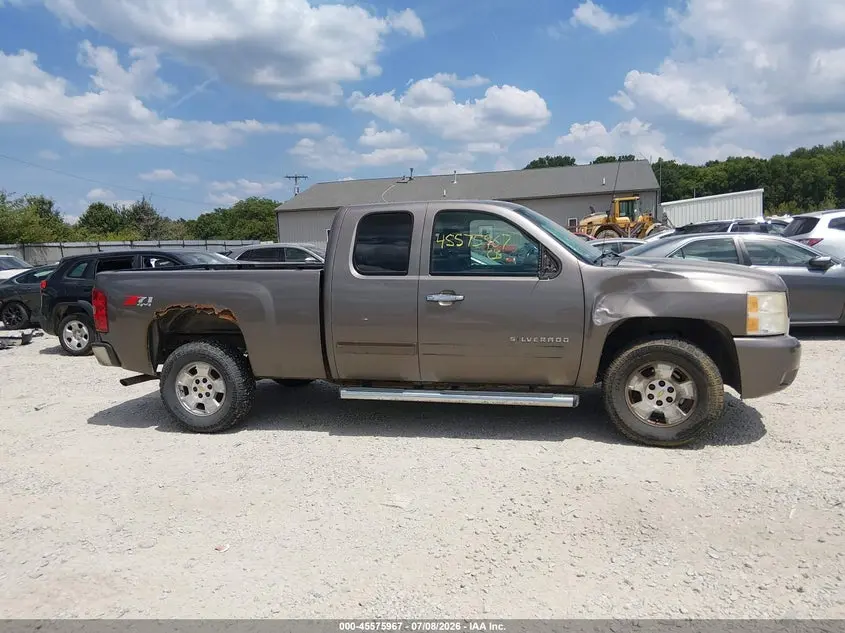 2011 CHEVROLET SILVERADO 1500 LT