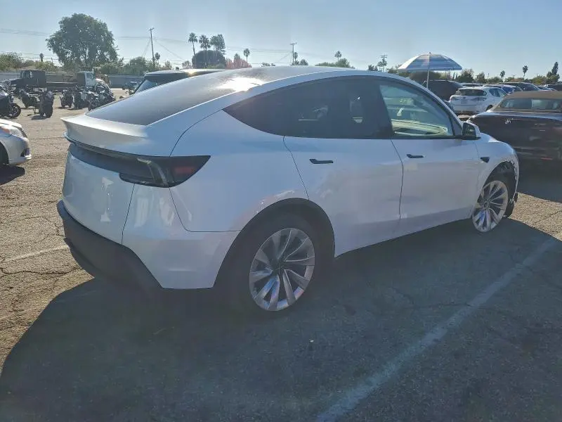 2026 TESLA MODEL Y   