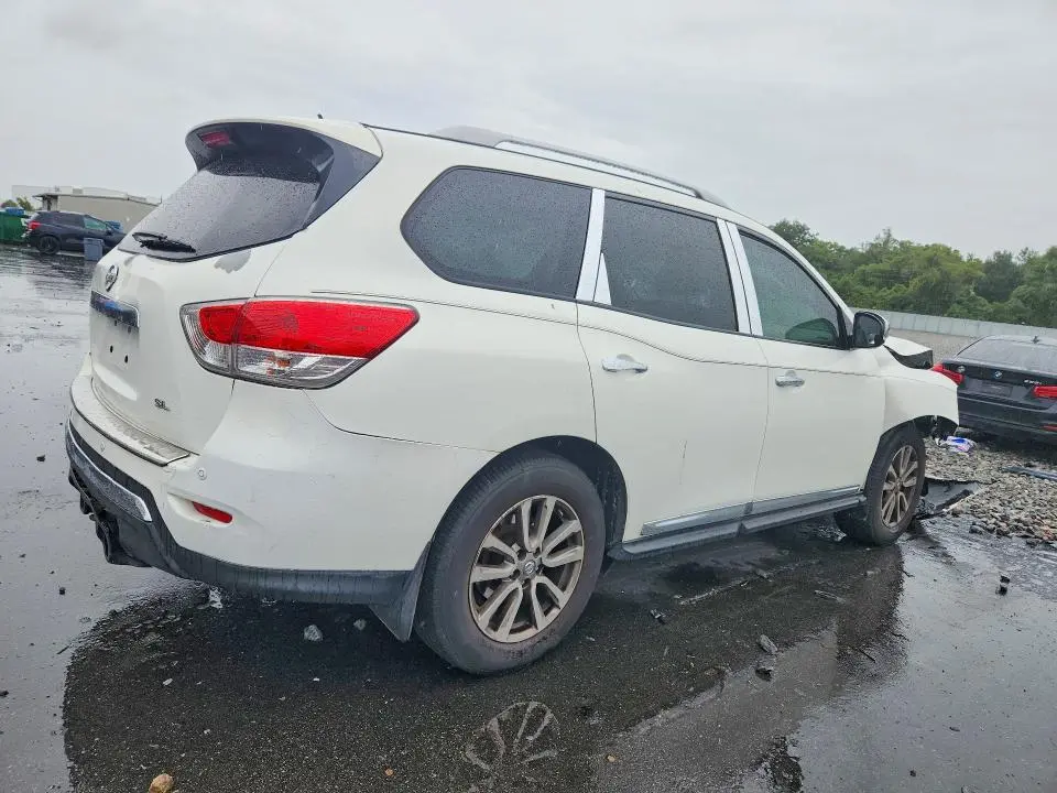 2014 NISSAN PATHFINDER SL  