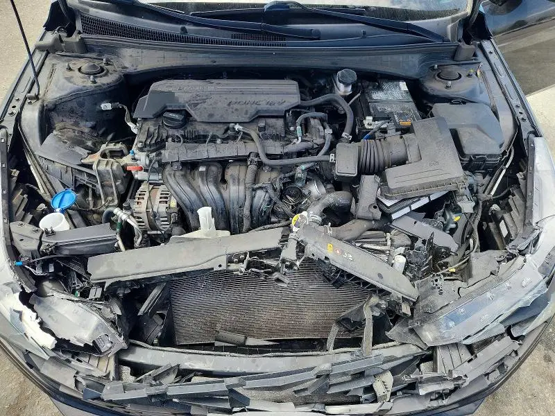 2021 HYUNDAI ELANTRA SE  