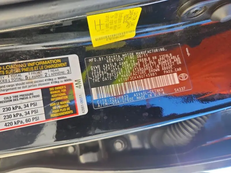 2011 TOYOTA CAMRY LE  
