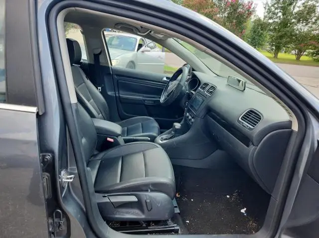 2010 VOLKSWAGEN JETTA TDI