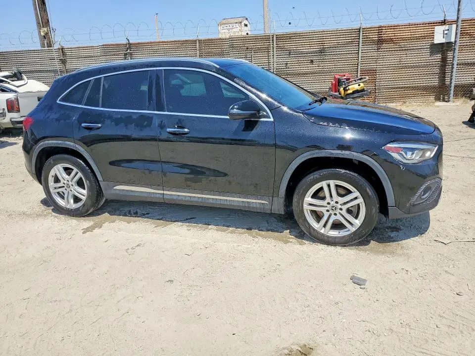 2022 MERCEDES-BENZ GLA 250 4MATIC  