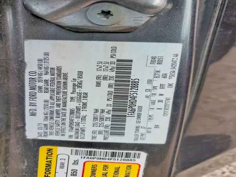2015 FORD FUSION SE  