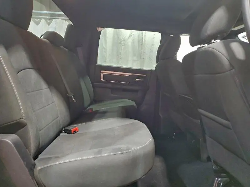 2024 RAM 1500 CLASSIC SLT  