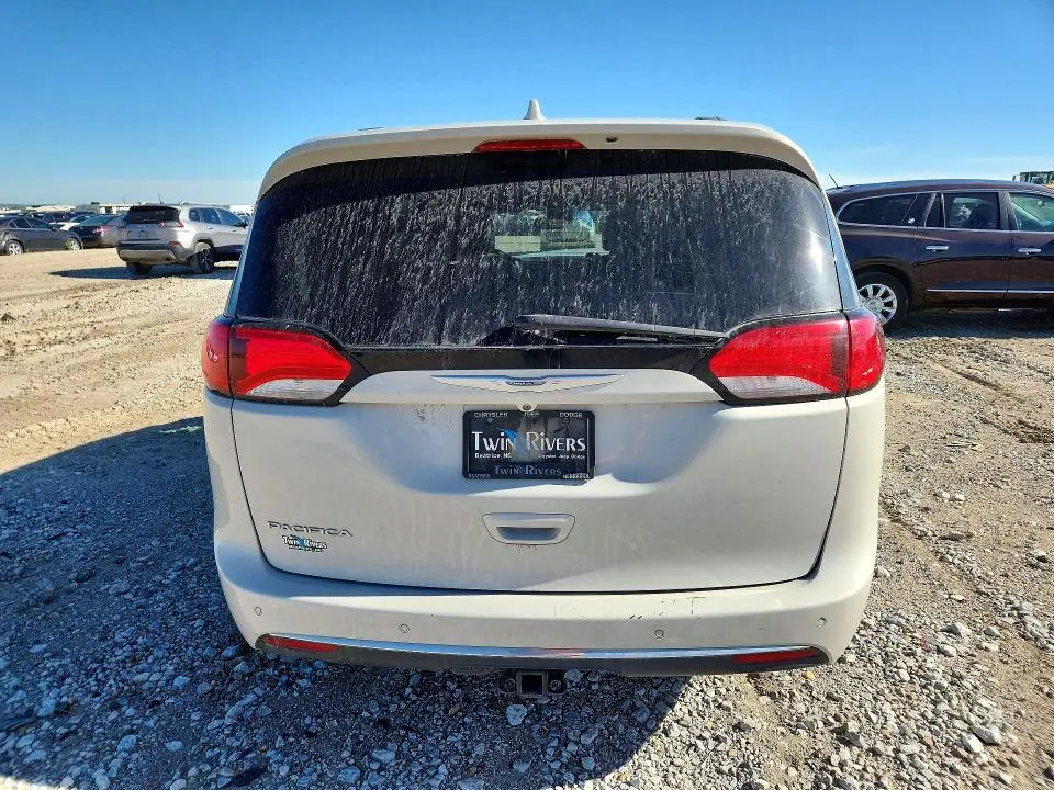 2017 CHRYSLER PACIFICA TOURING L PLUS  