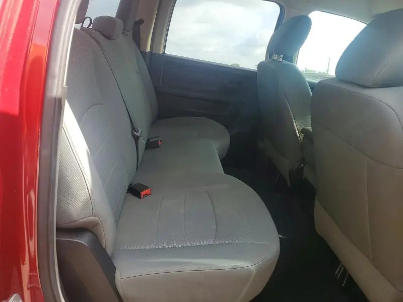 2014 RAM 1500 ST  