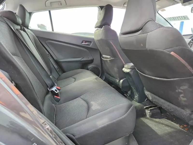 2020 TOYOTA PRIUS LE  