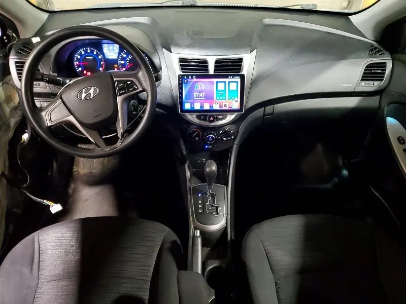 2015 HYUNDAI ACCENT GS  