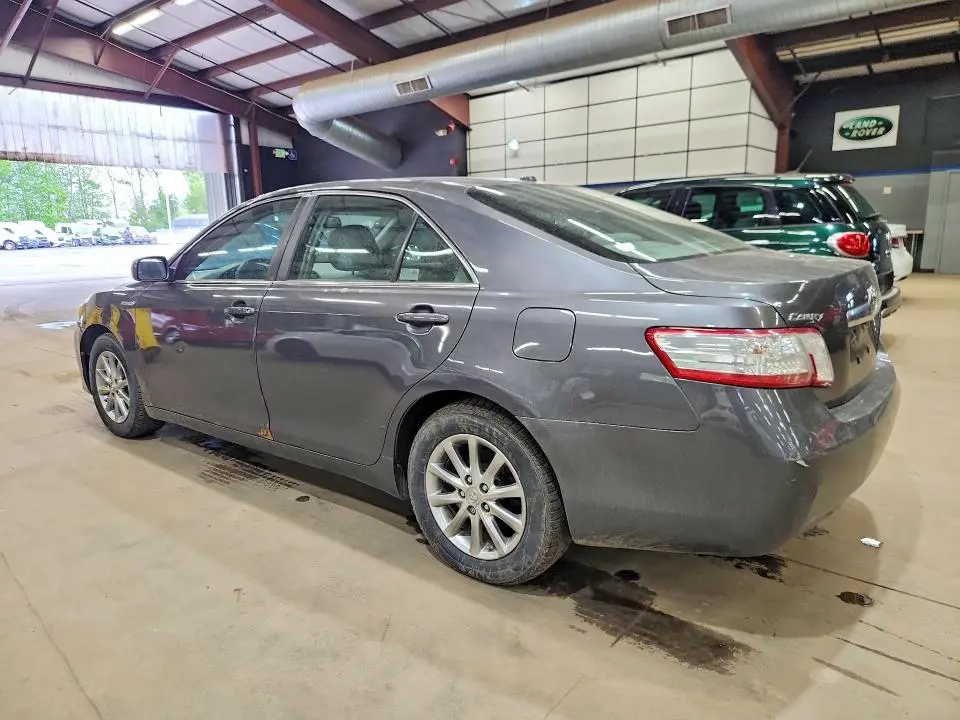 2011 TOYOTA CAMRY HYBRID  