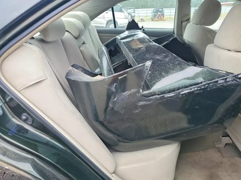 2010 TOYOTA CAMRY LE  