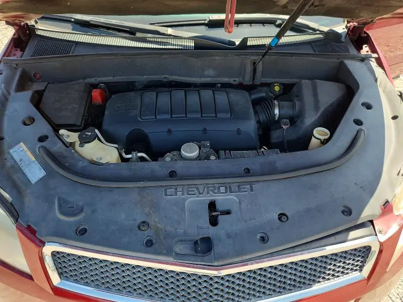 2010 CHEVROLET TRAVERSE LT  