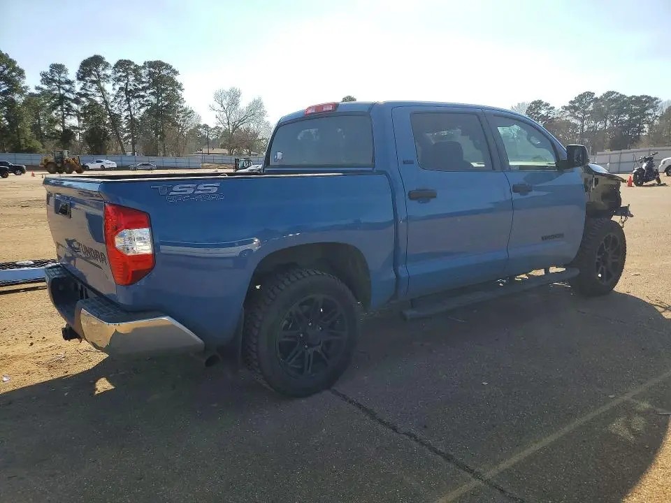 2019 TOYOTA TUNDRA CREWMAX SR5  