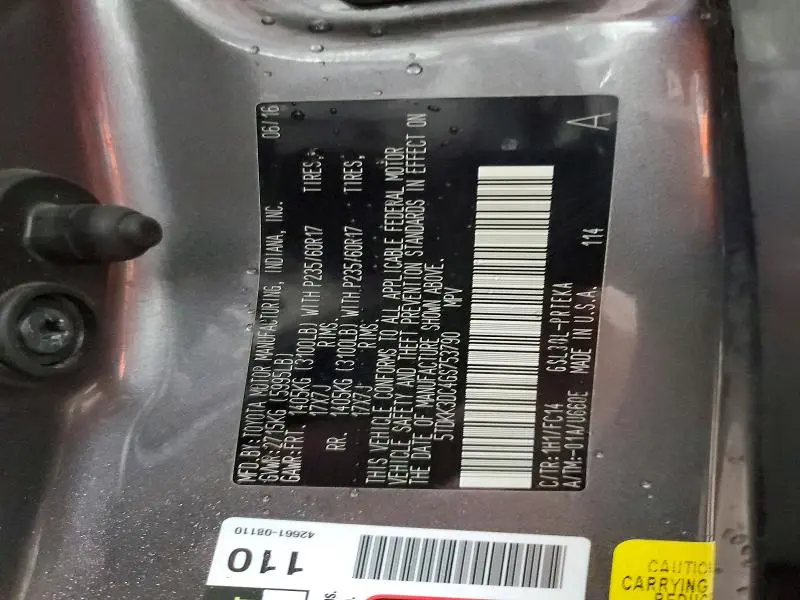 2016 TOYOTA SIENNA LE  