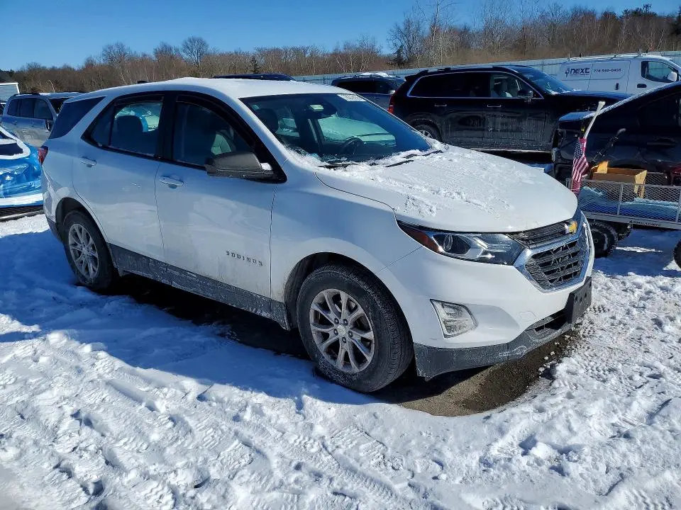 2020 CHEVROLET EQUINOX LS  