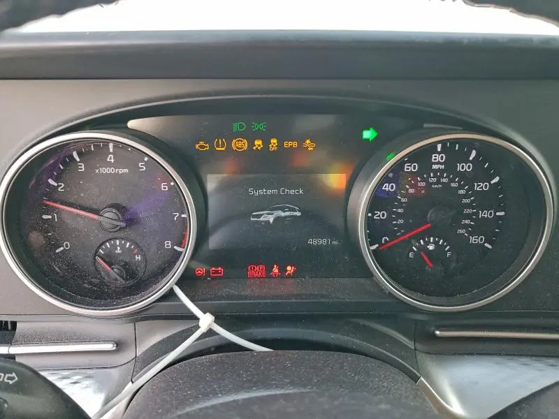 2023 KIA CARNIVAL   