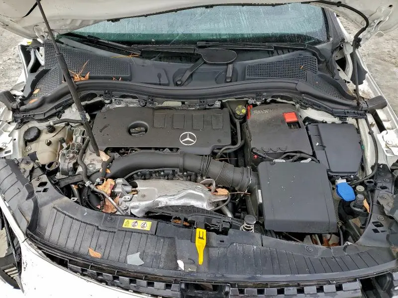 2021 MERCEDES-BENZ GLA 250 4MATIC  