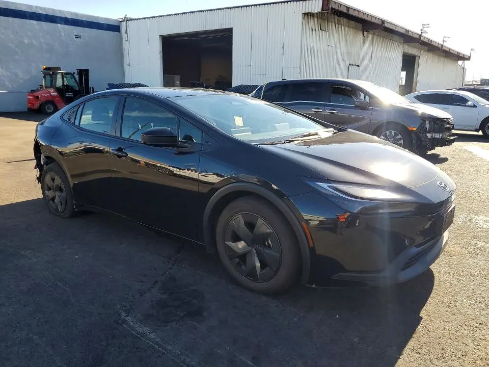 2024 TOYOTA PRIUS LE  