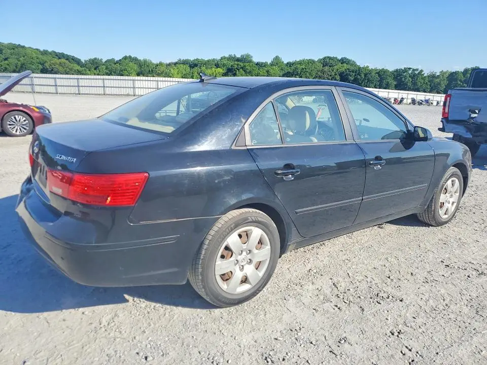 2010 HYUNDAI SONATA GLS  