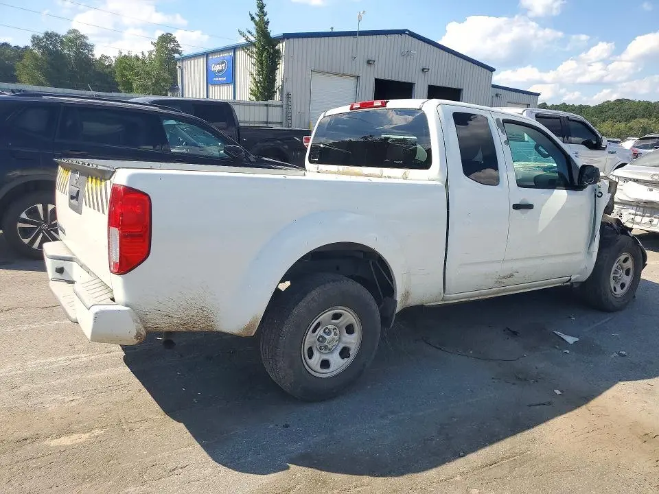 2017 NISSAN FRONTIER S  