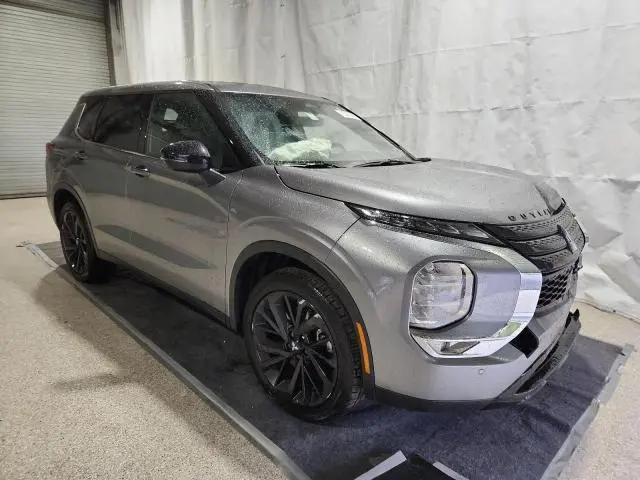 2023 MITSUBISHI OUTLANDER SE