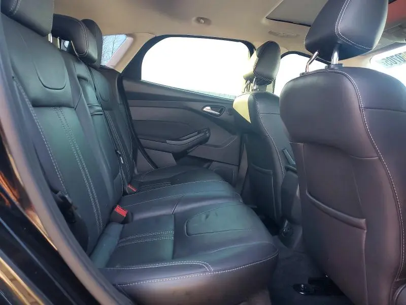 2012 FORD FOCUS TITANIUM  