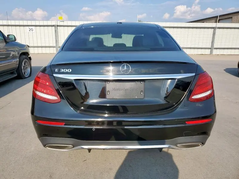 2019 MERCEDES-BENZ E 300  