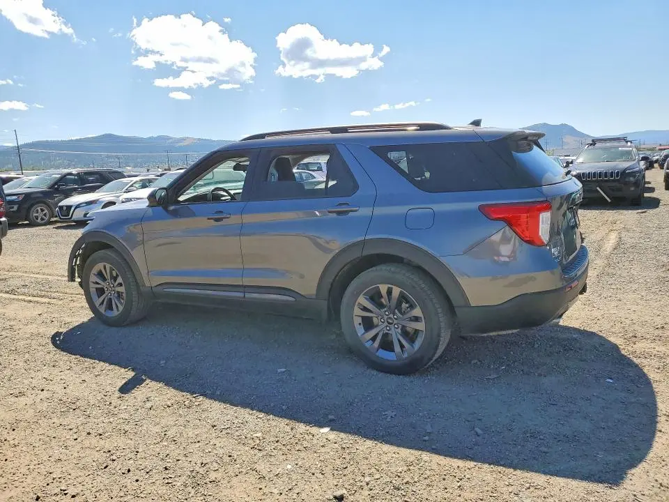 2022 FORD EXPLORER XLT  