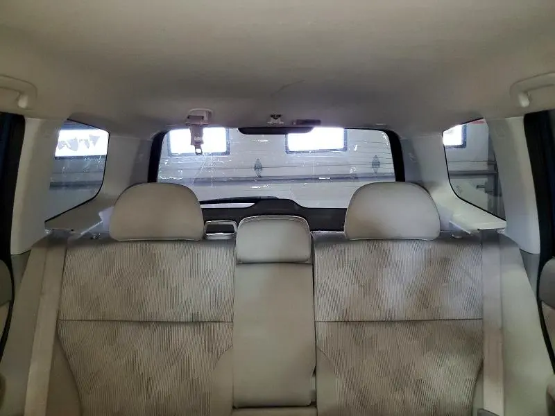 2010 SUBARU FORESTER XS  